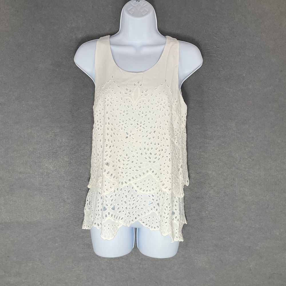 Cabi Top Womens Sz XS White Sleeveless‎ Eyelet Tank Top Layered Festive Blouse